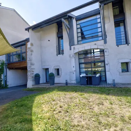 Villa La Grange Emnitan - Grande Maison 12 Pers Avec Jacuzzi Proche Genève *