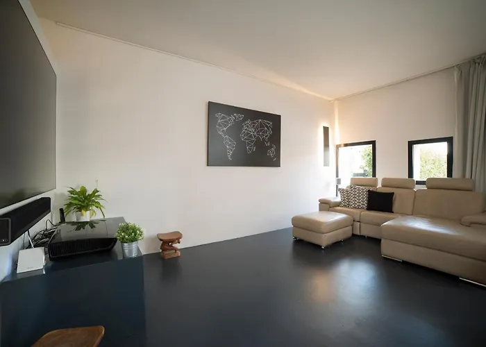 La Grange Emnitan - Maison De Moderne Pour 12p Fetes Interdites Villa *