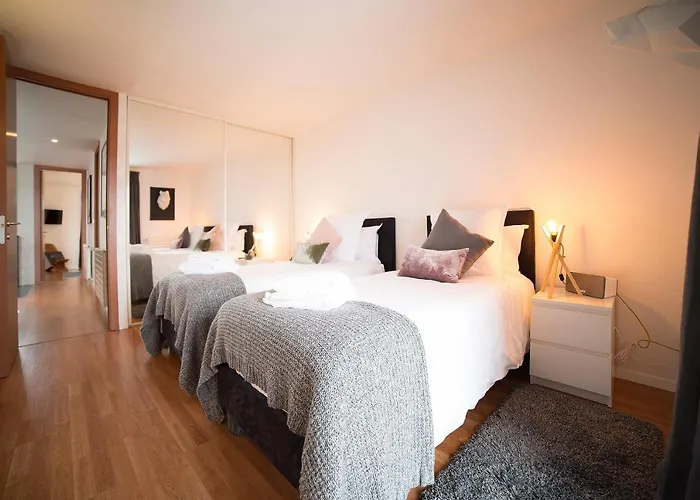La Grange Emnitan - Maison De Moderne Pour 12p Fetes Interdites