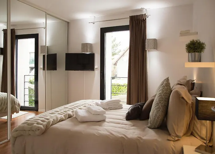 La Grange Emnitan - Maison De Moderne Pour 12p Fetes Interdites Villa