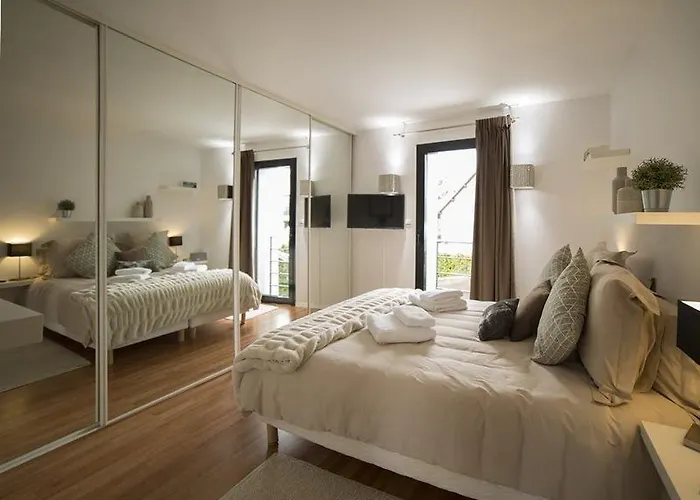 Villa La Grange Emnitan - Maison De Moderne Pour 12p Fetes Interdites